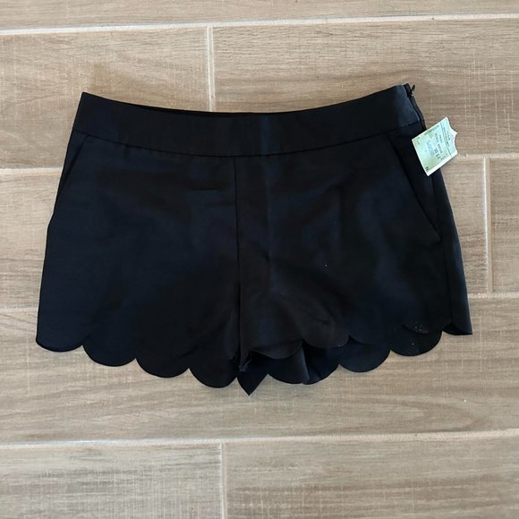 Express scalloped shorts - Picture 1 of 2
